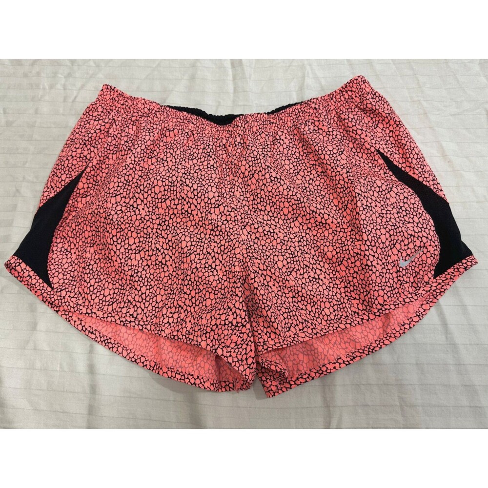 NIKE WOMENS ATHLETIC SHORTS SIZE M